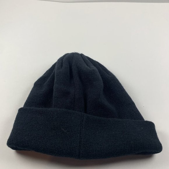 Nike Terra Futura Beanie Hat Kids One Size Black‎ Acrylic Swoosh Knitted 8326 - Picture 2 of 4